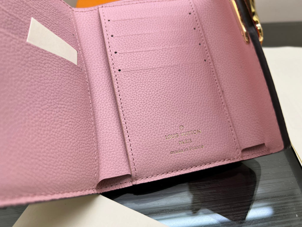 B1N55E43 Popular  leather wallets