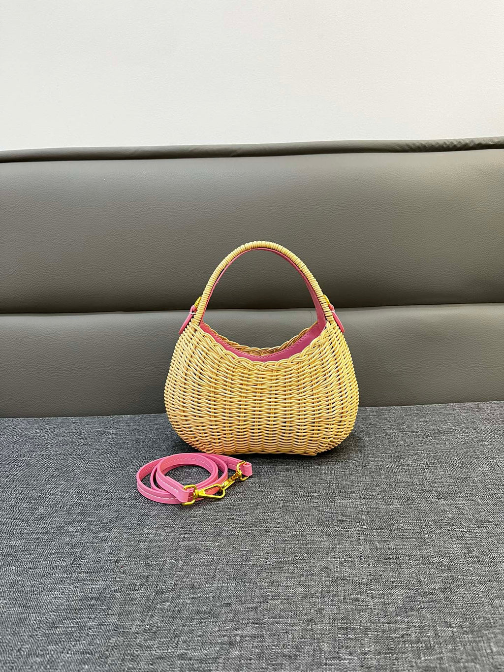 B1P46A119 Popular woven bag