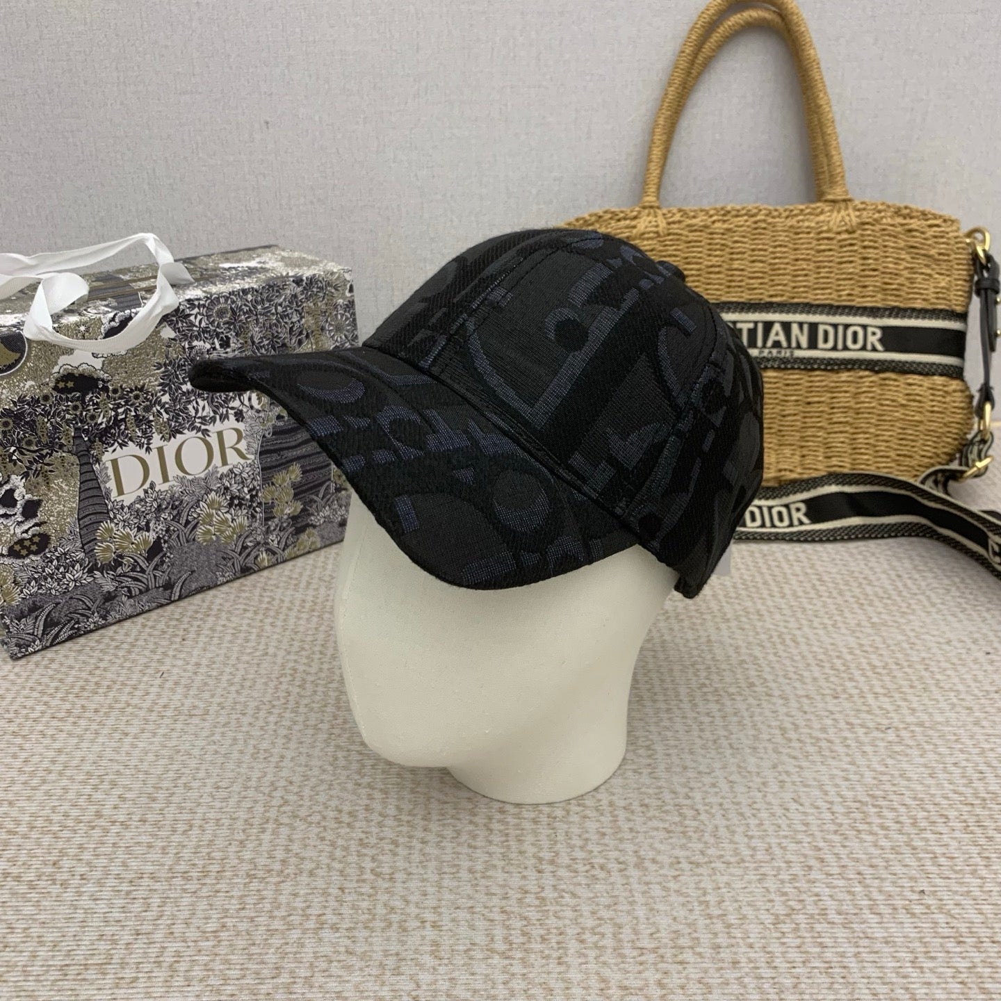 M1N65D9 Popular hats
