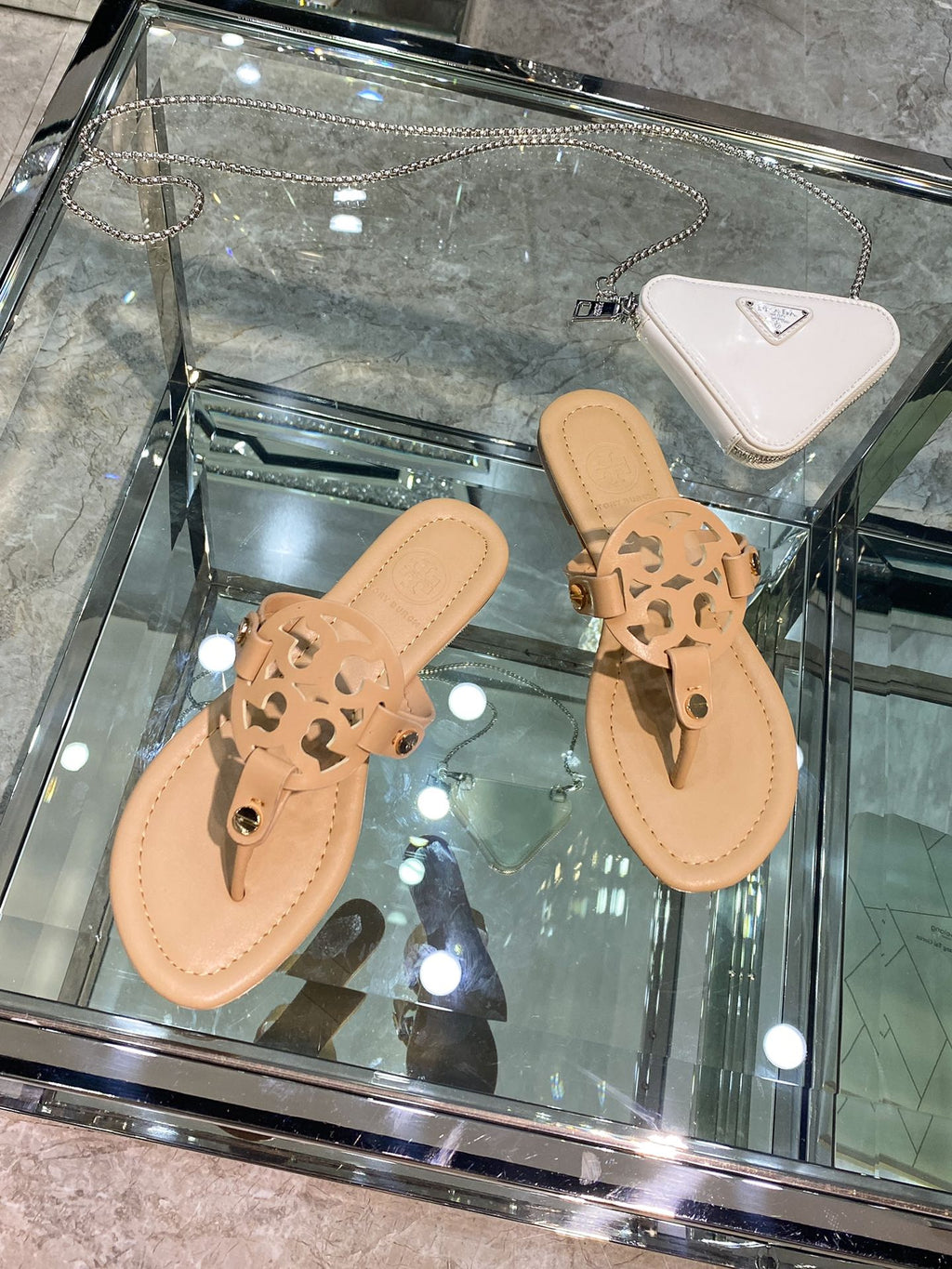 Z2Z85A3  Popular leather Shoes