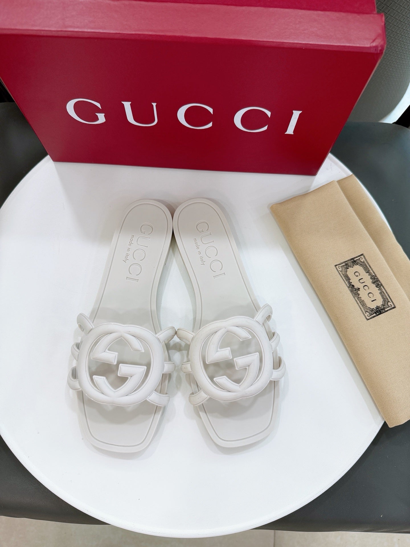 Z2X66B60  Popular high-quality slippers