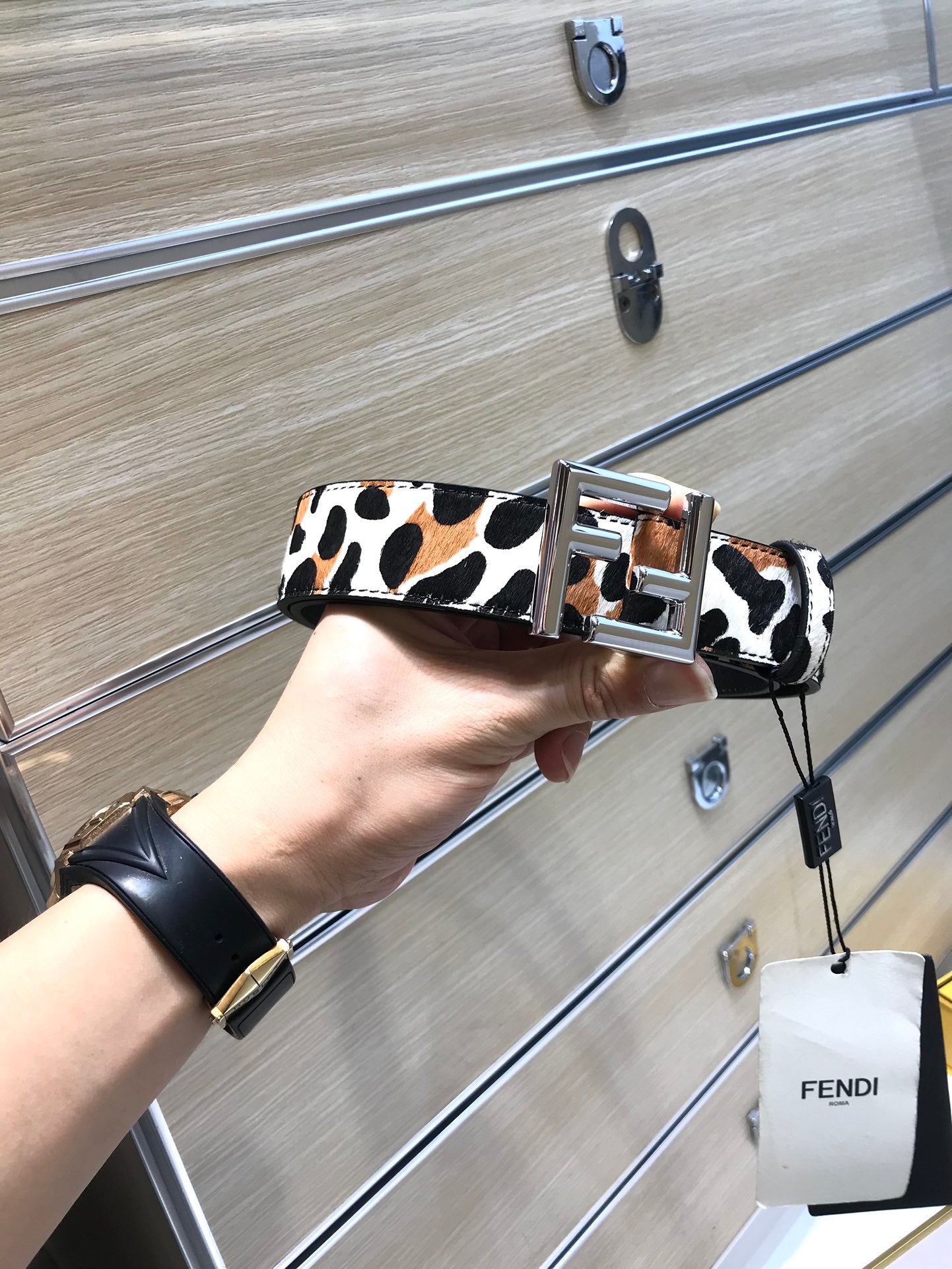 P1Q64F94 Popular   High quality belt With full package