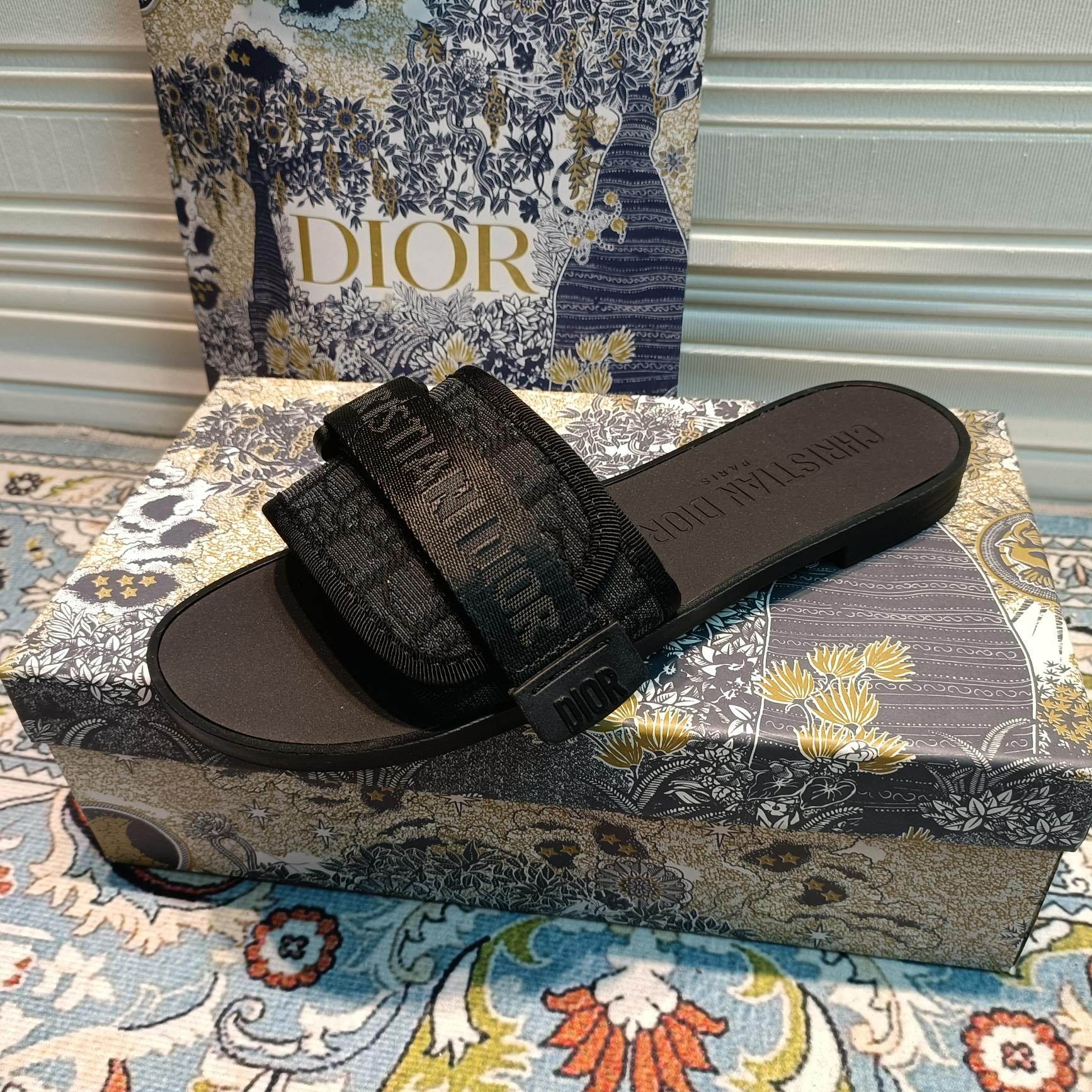 Z1ZD20 Popular Slippers