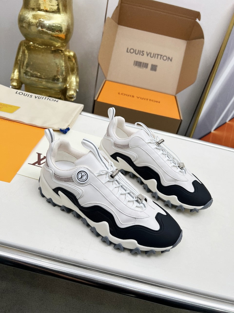 Z2Q105E284 Popular high-quality Shoes