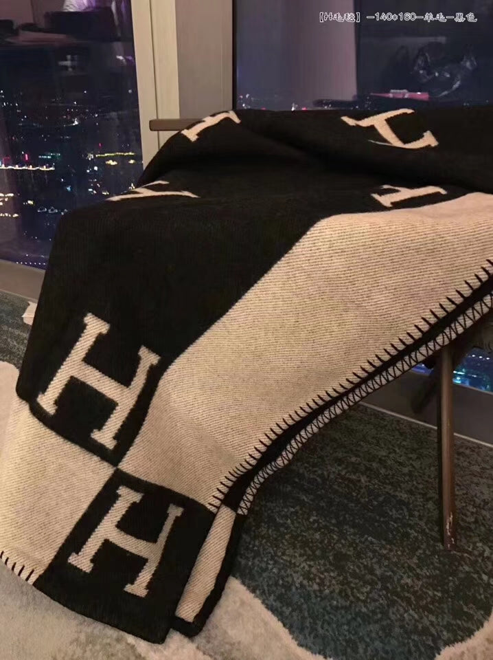 W1R86H28 Popular blanket