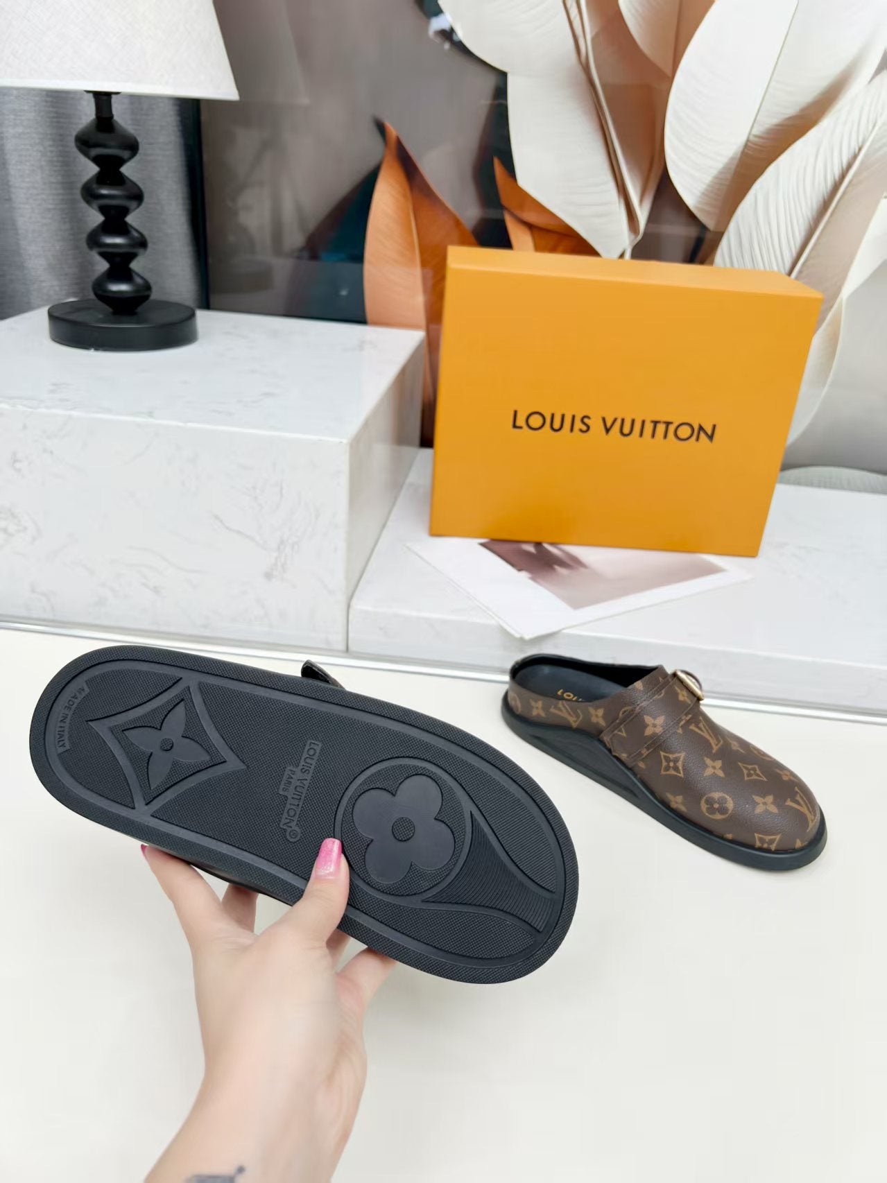 Z2Q105E255 Popular high-quality Shoes