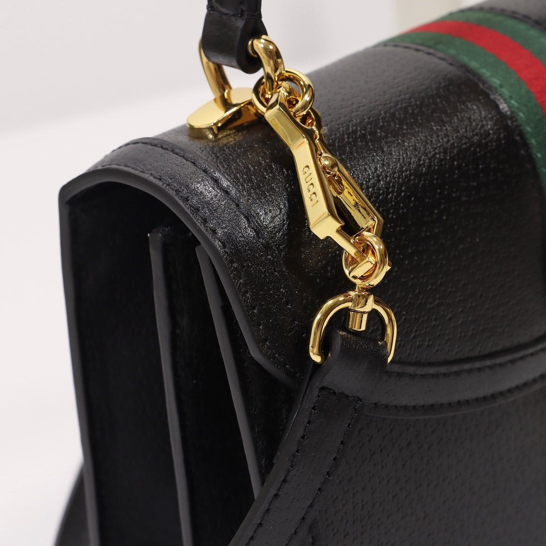 B1X43B49 Popular  leather bag 