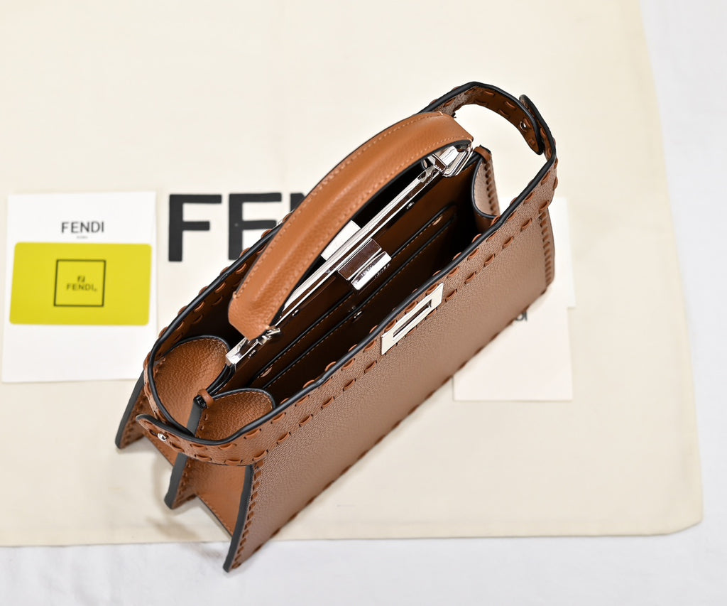 B1R115F136 Popular leather bag