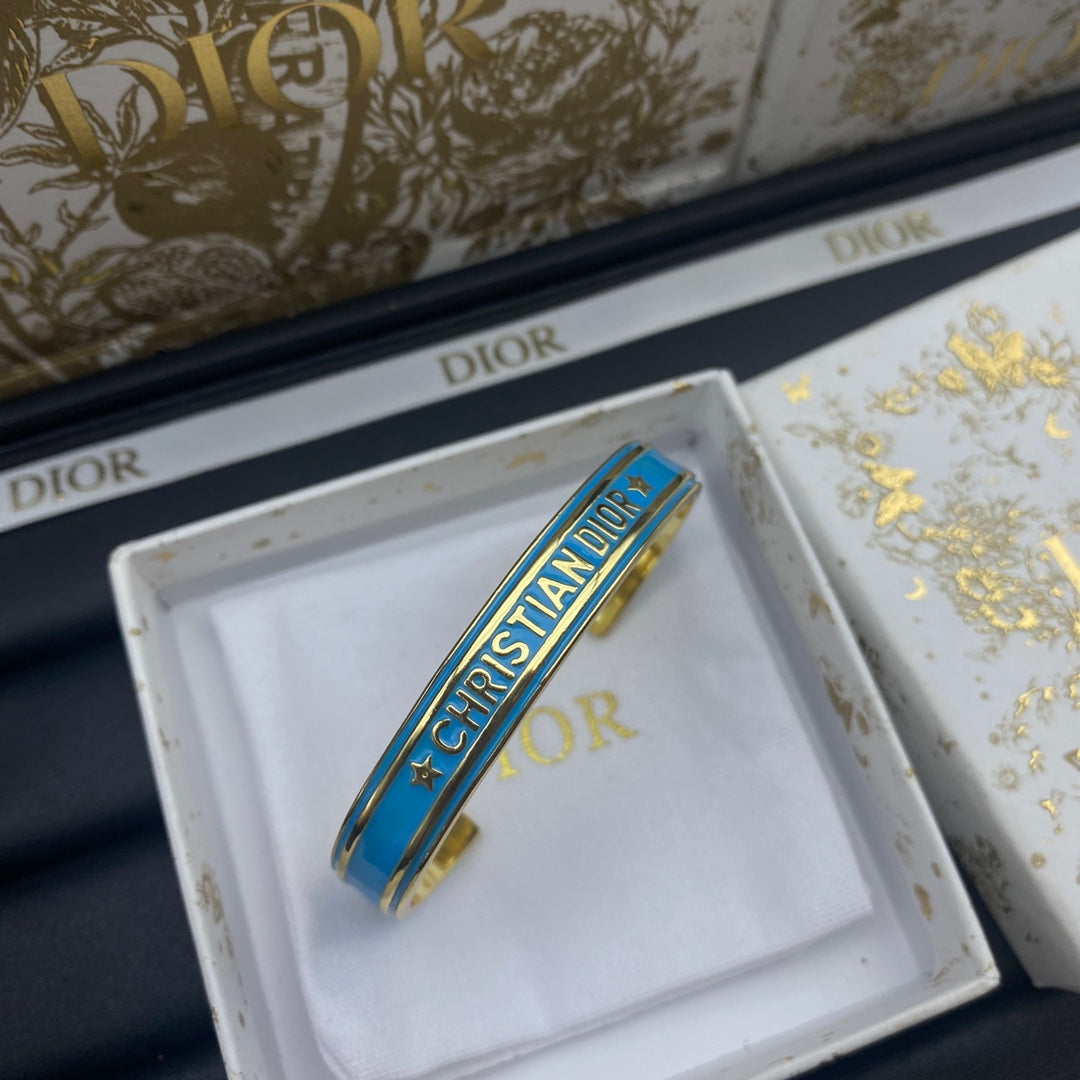 X1Y93D469K  Popular Bracelets