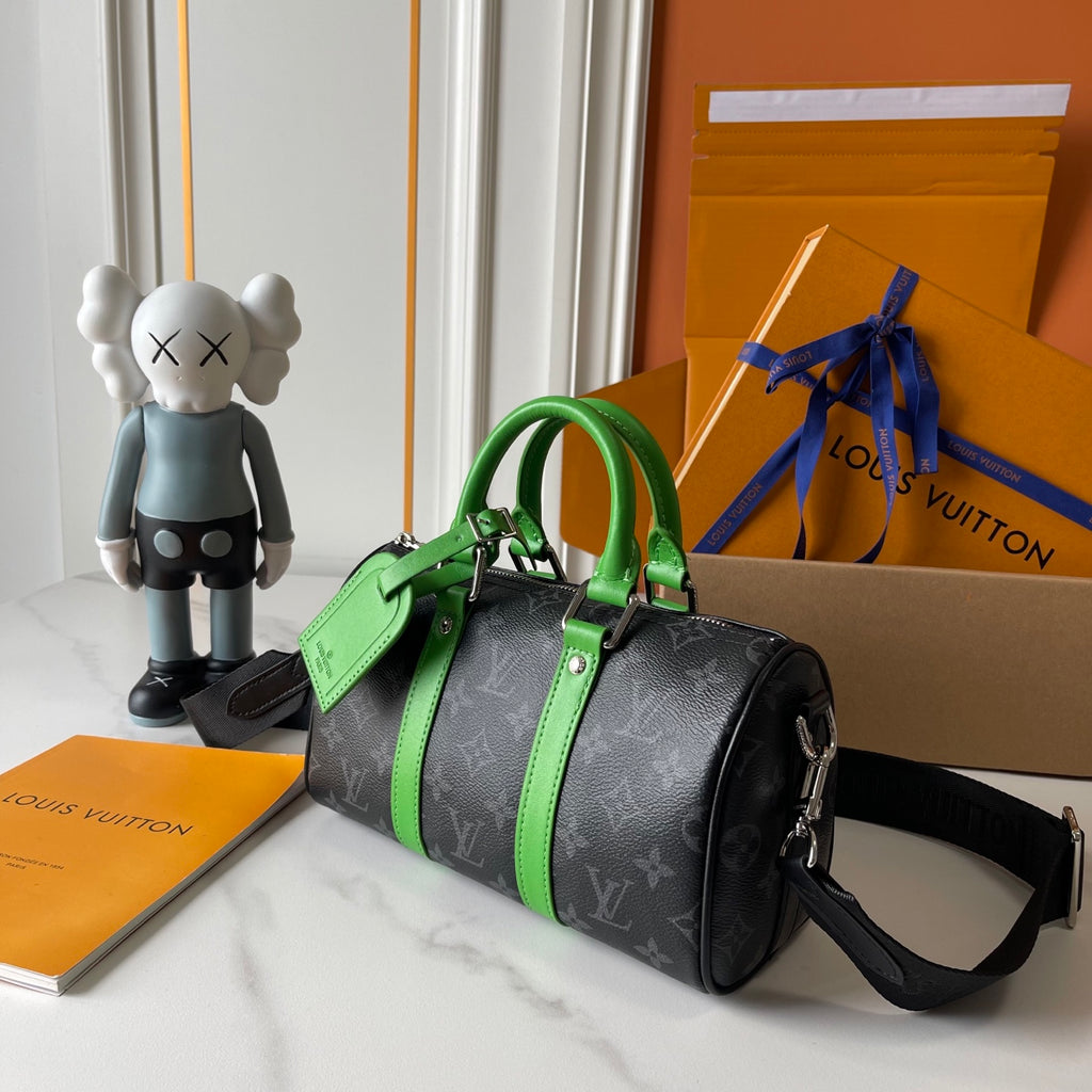 B1R15E133 Popular leather bag