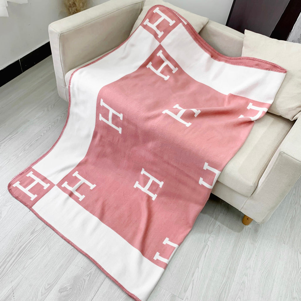 W1R86H28 Popular blanket