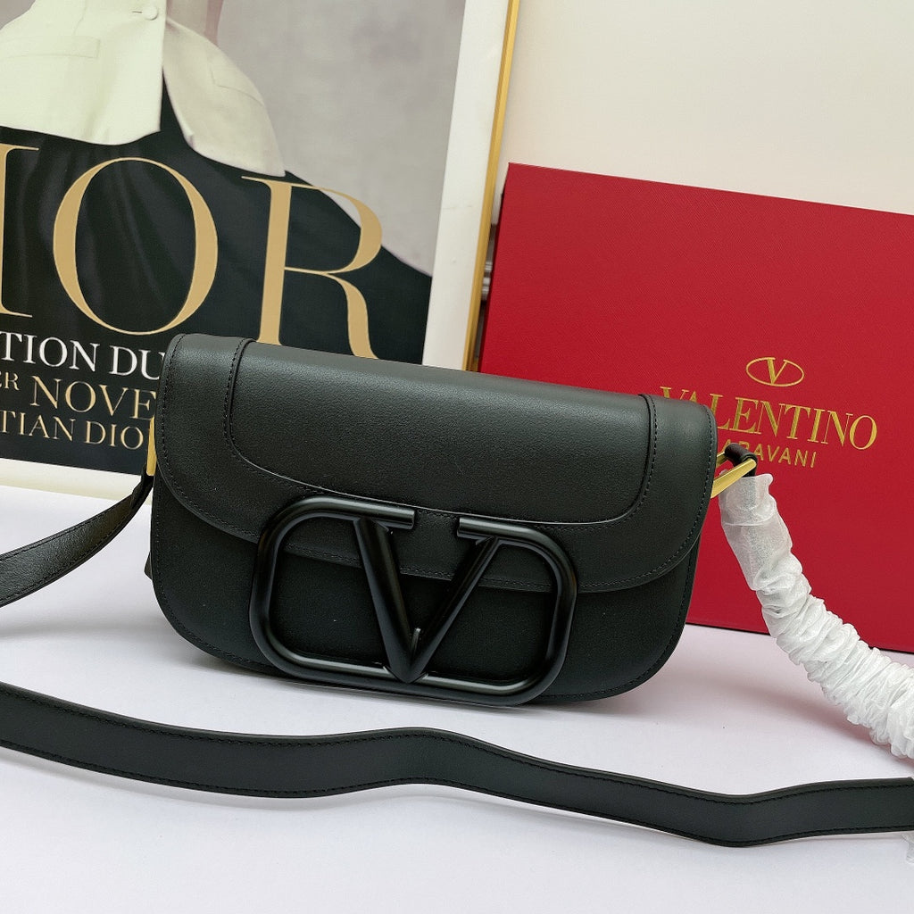 B5X111VL45 Popular  leather bag 