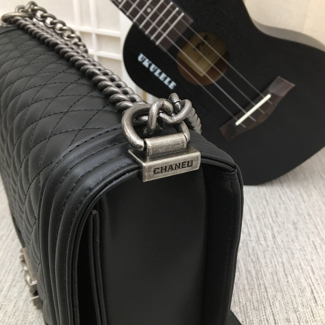B5X121C60 Popular  leather bag 