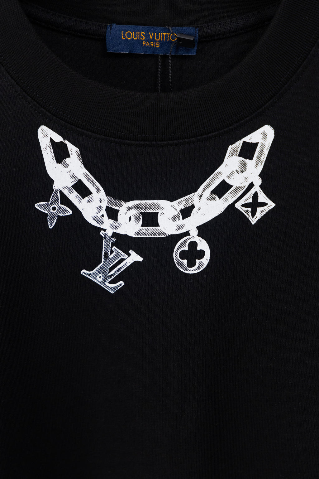 U1P36E137 Popular T-shirts