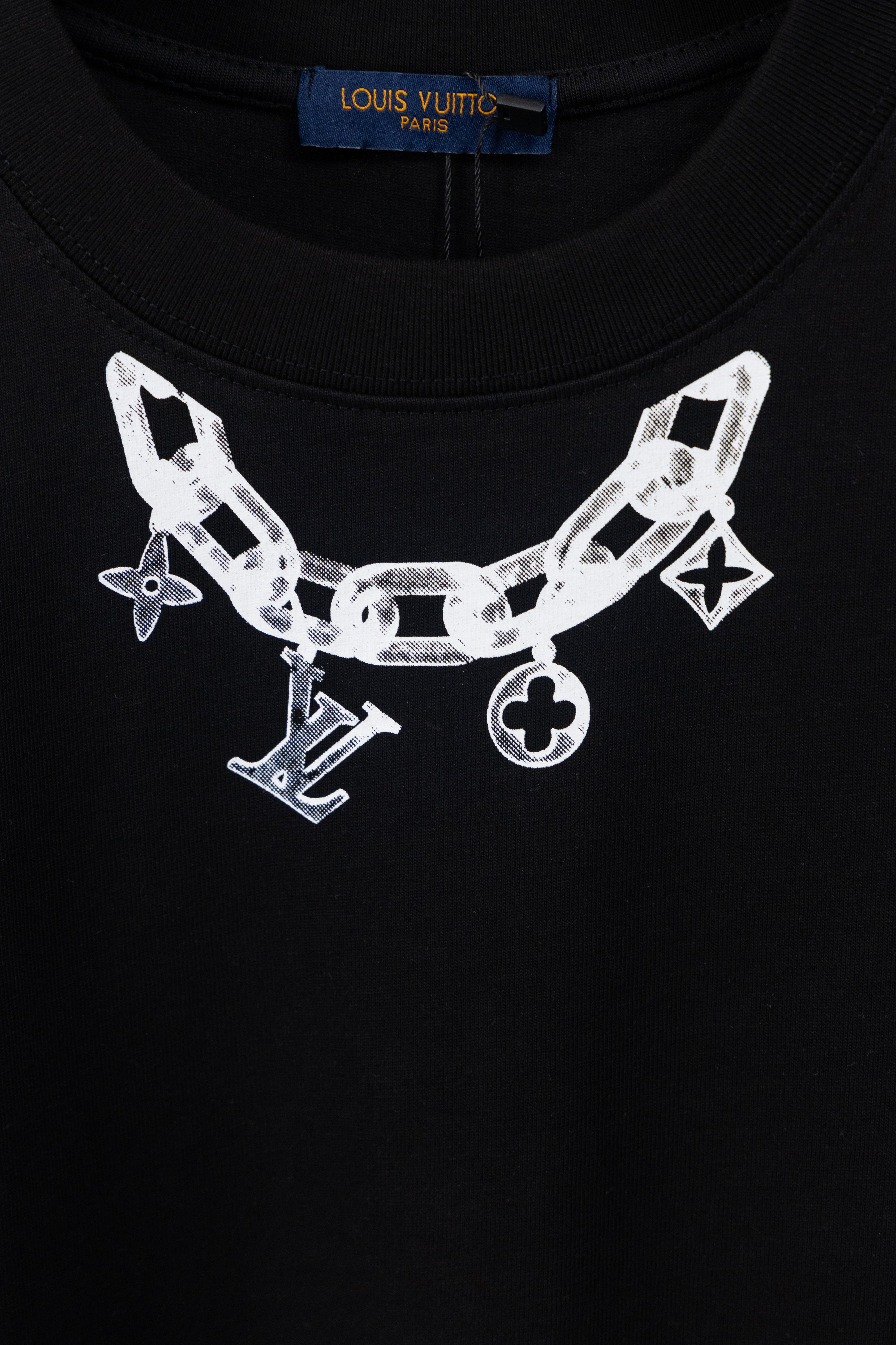 U1P36E137 Popular T-shirts