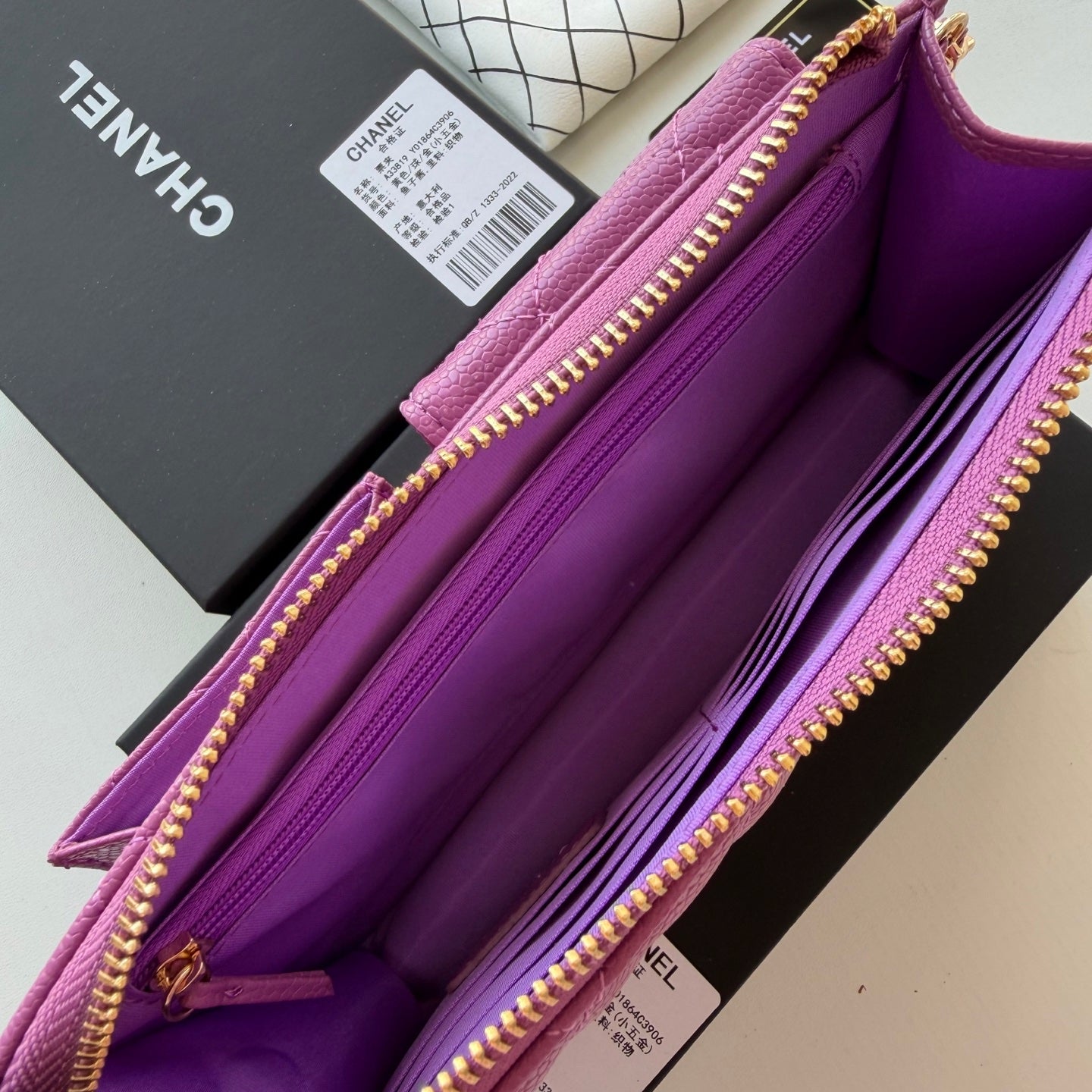 B1P46C22 Popular leather bag