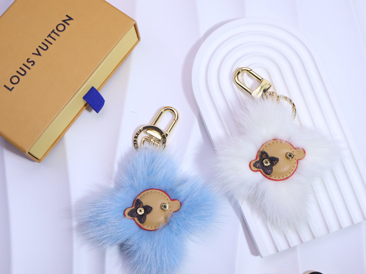 A1Q105E26 Popular bag 's charms accessories