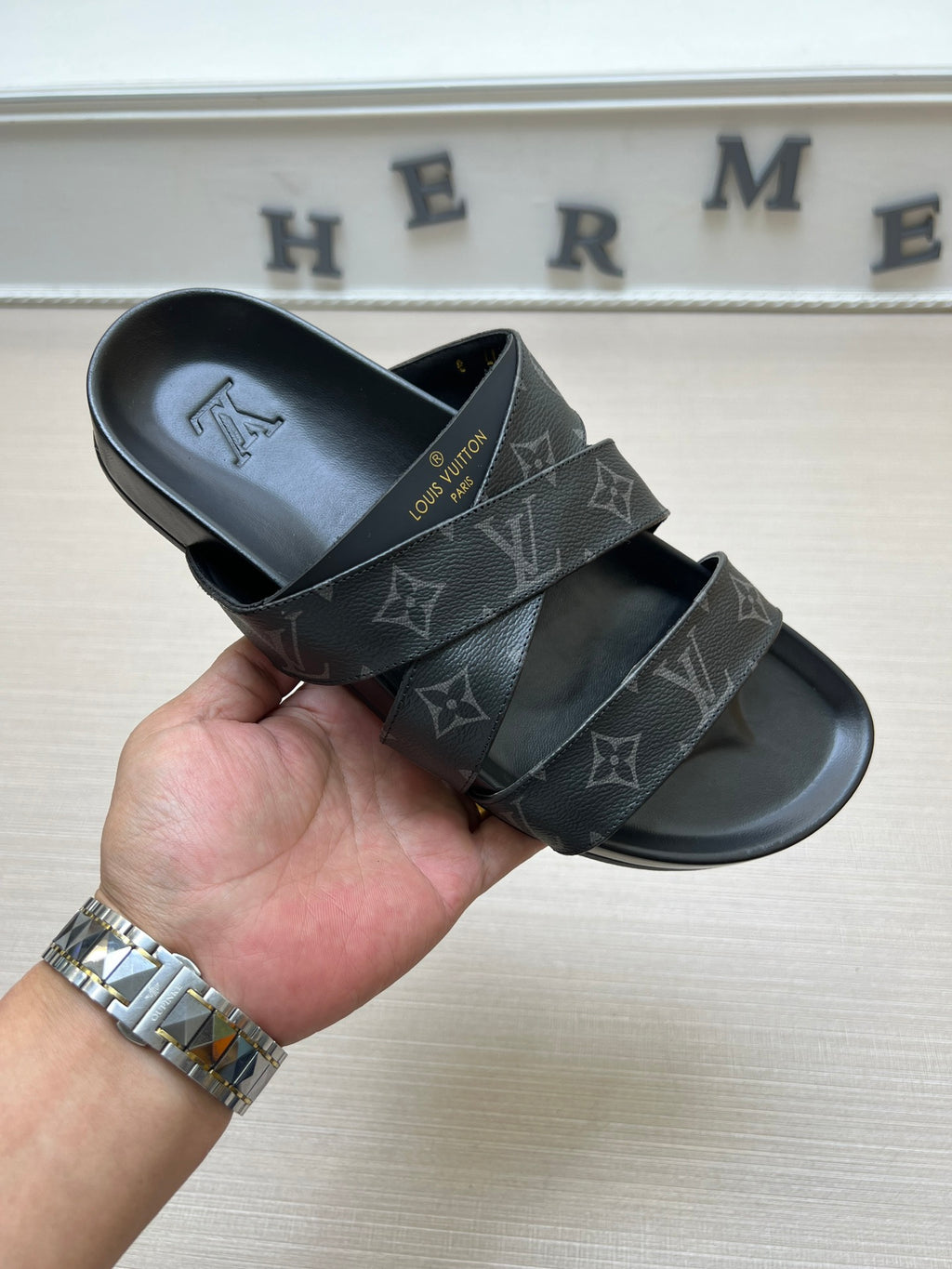 Z5ZE89 Popular slippers