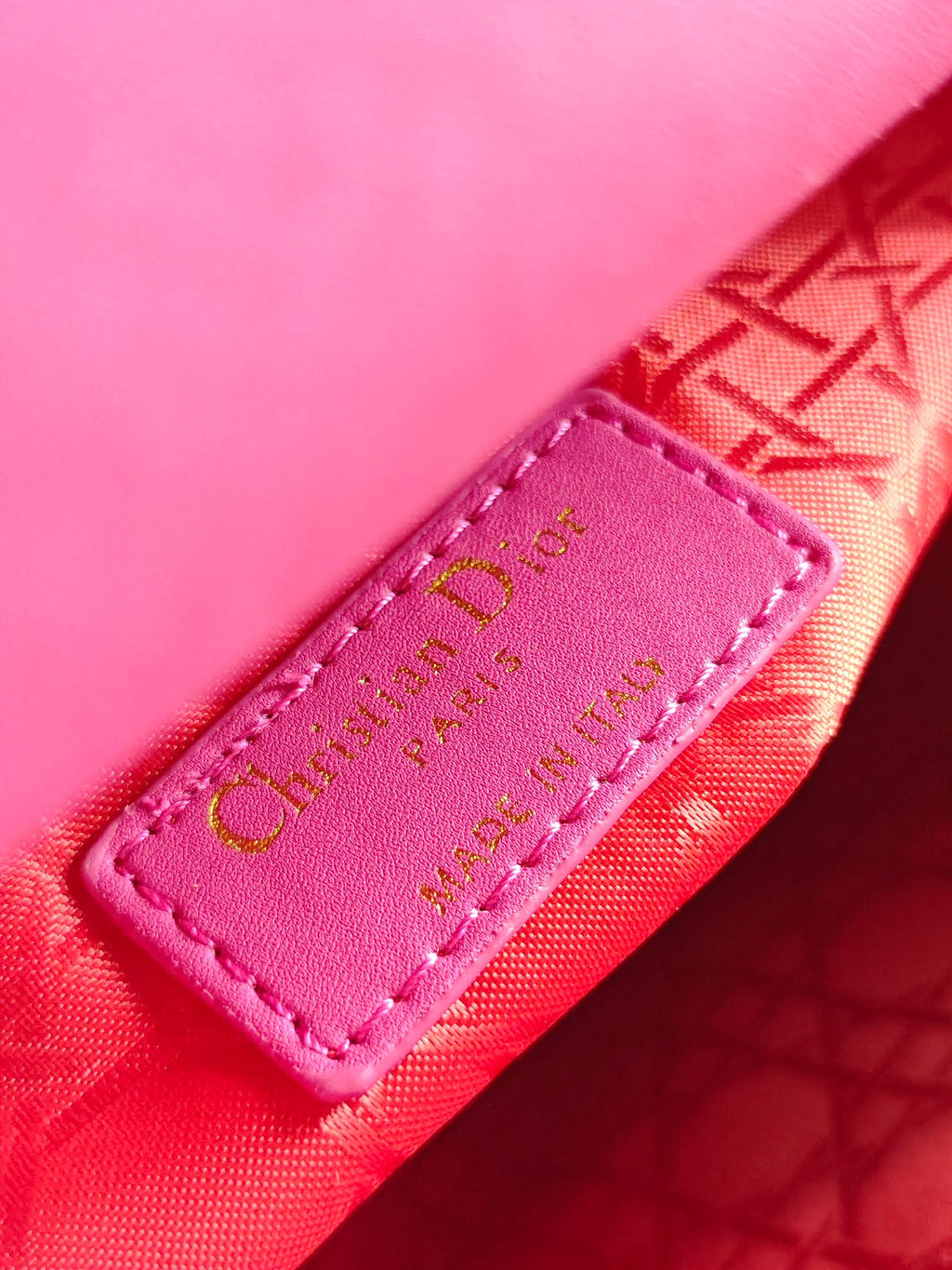 B1R15D60  Popular  leather bag
