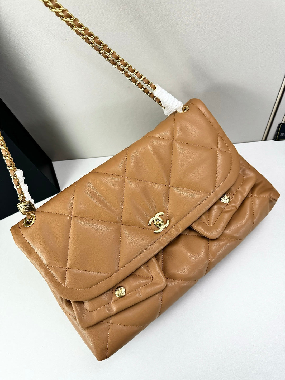B1P46C13 Popular leather bag