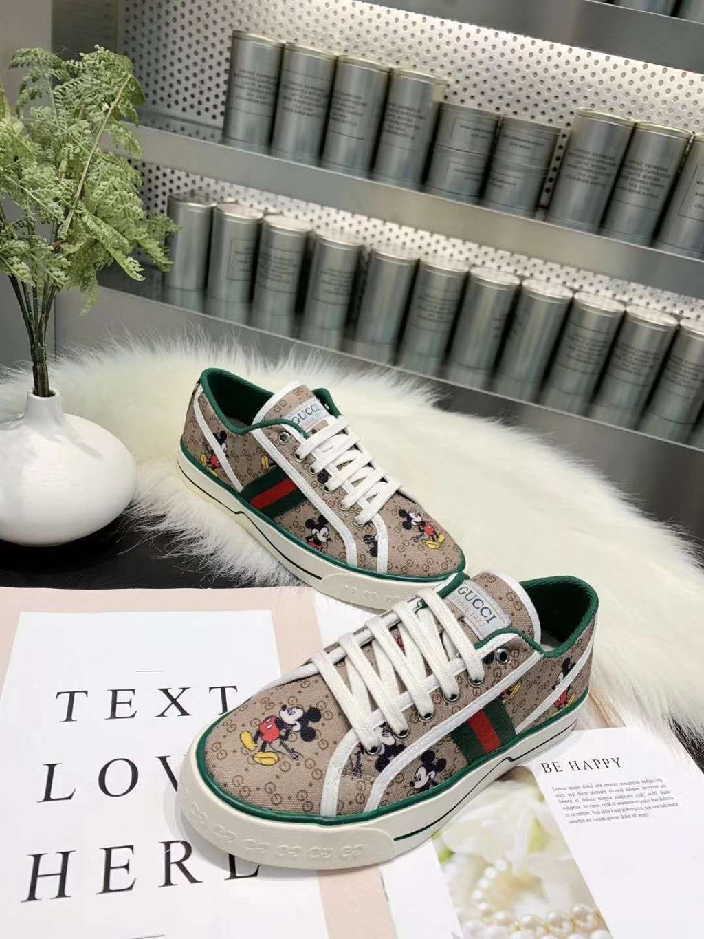 Z2Q105B205 Popular high-quality Shoes