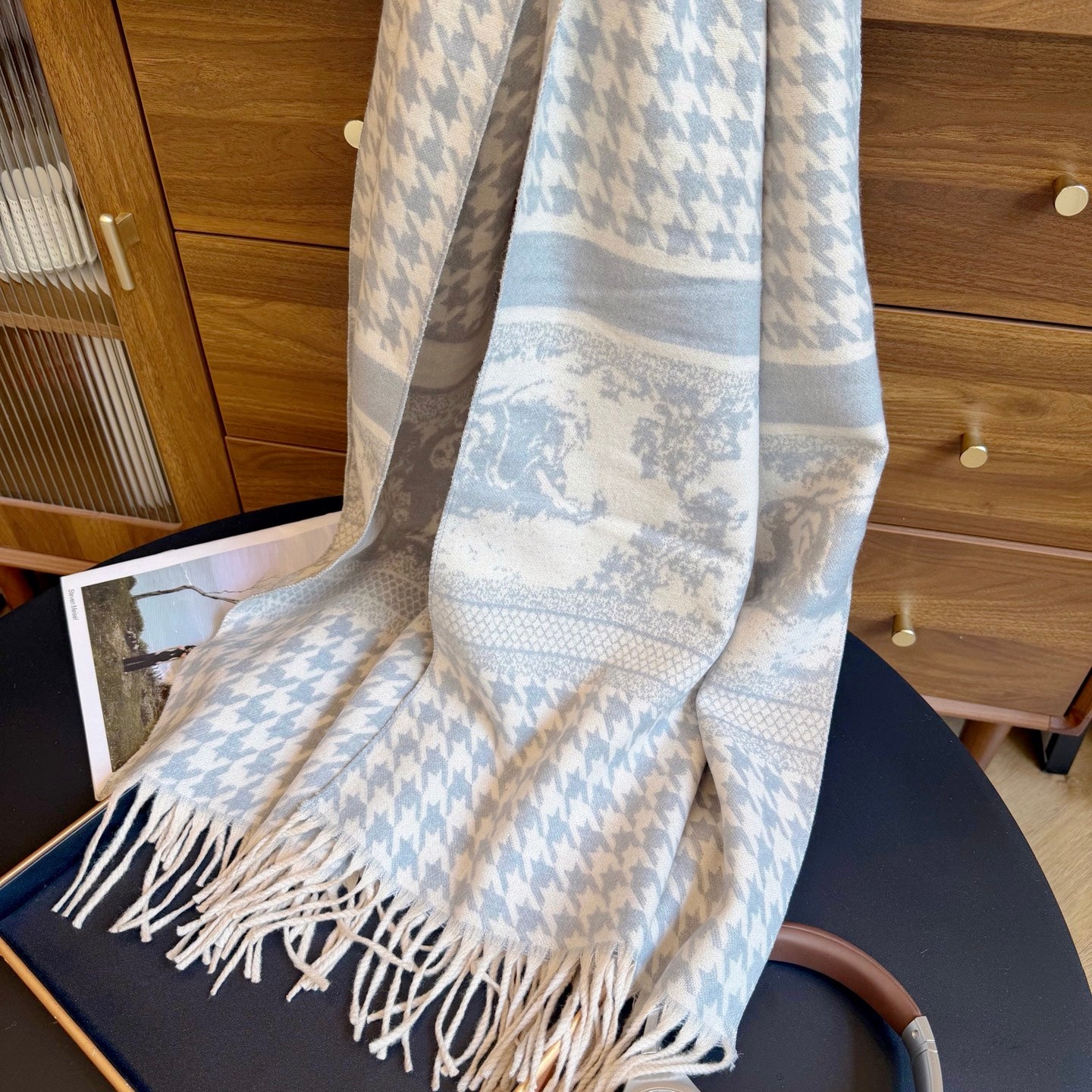 W1R86D24 Popular Winter Scarves