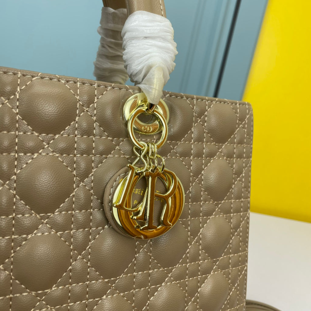 B1X43D54 Popular   leather bag  (32CM)