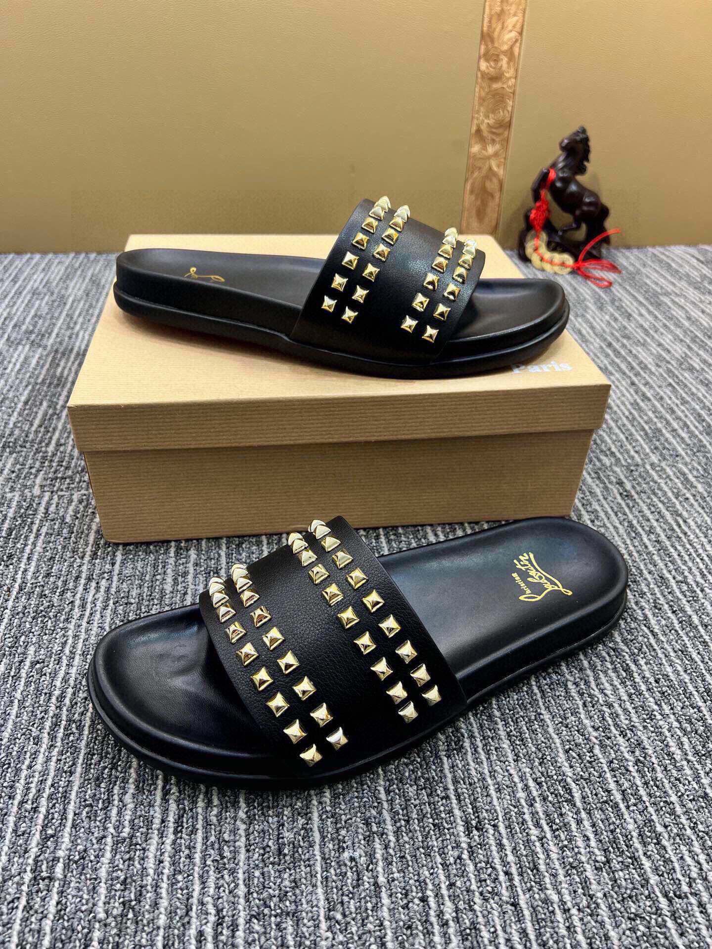 Z5ZA126 Popular slippers