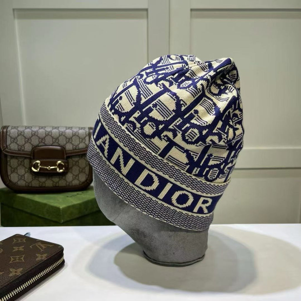 M1R86D45 Popular hats