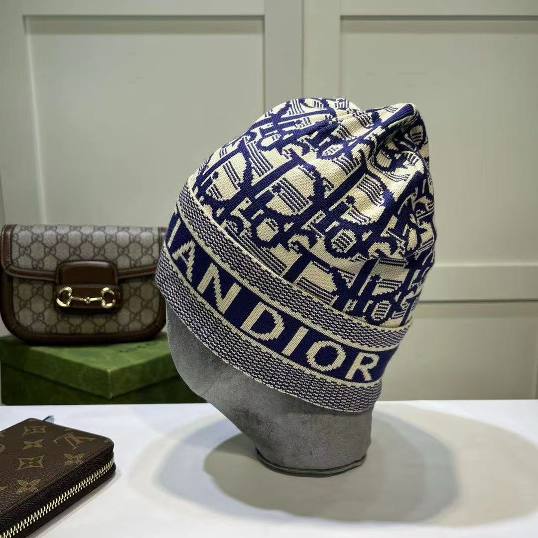 M1R86D45 Popular hats