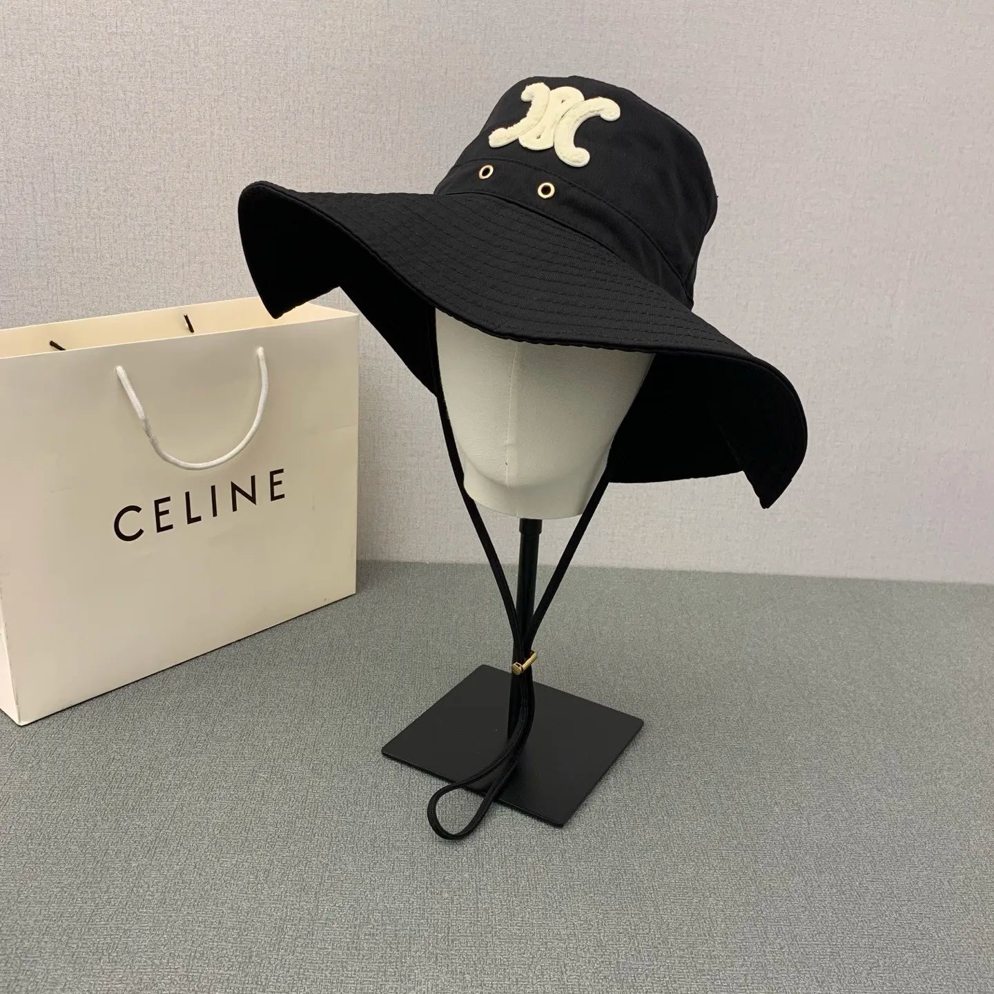 M1Z45N558 Popular hats