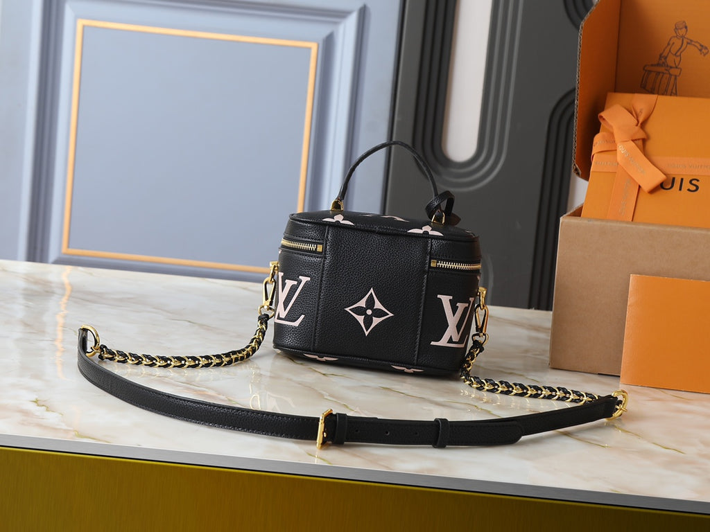 B1P76E2 Popular leather bag