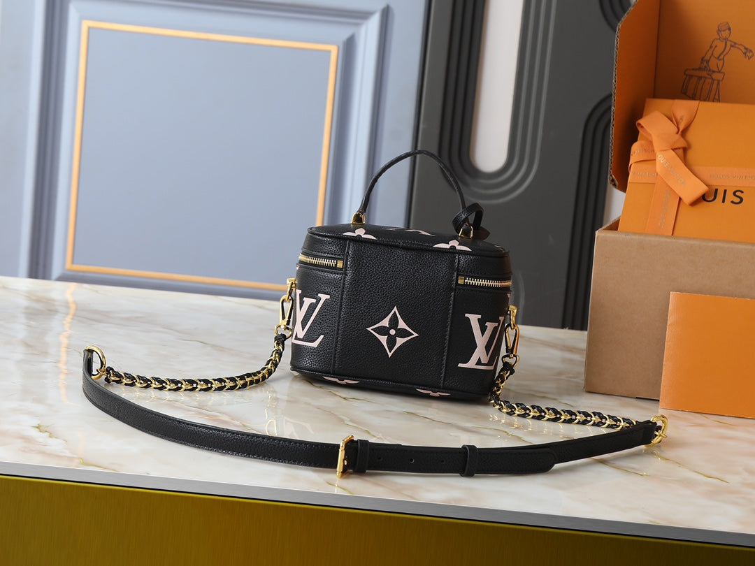 B1P76E2 Popular leather bag