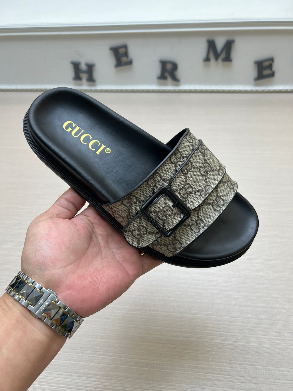 Z5ZB90 Popular slippers