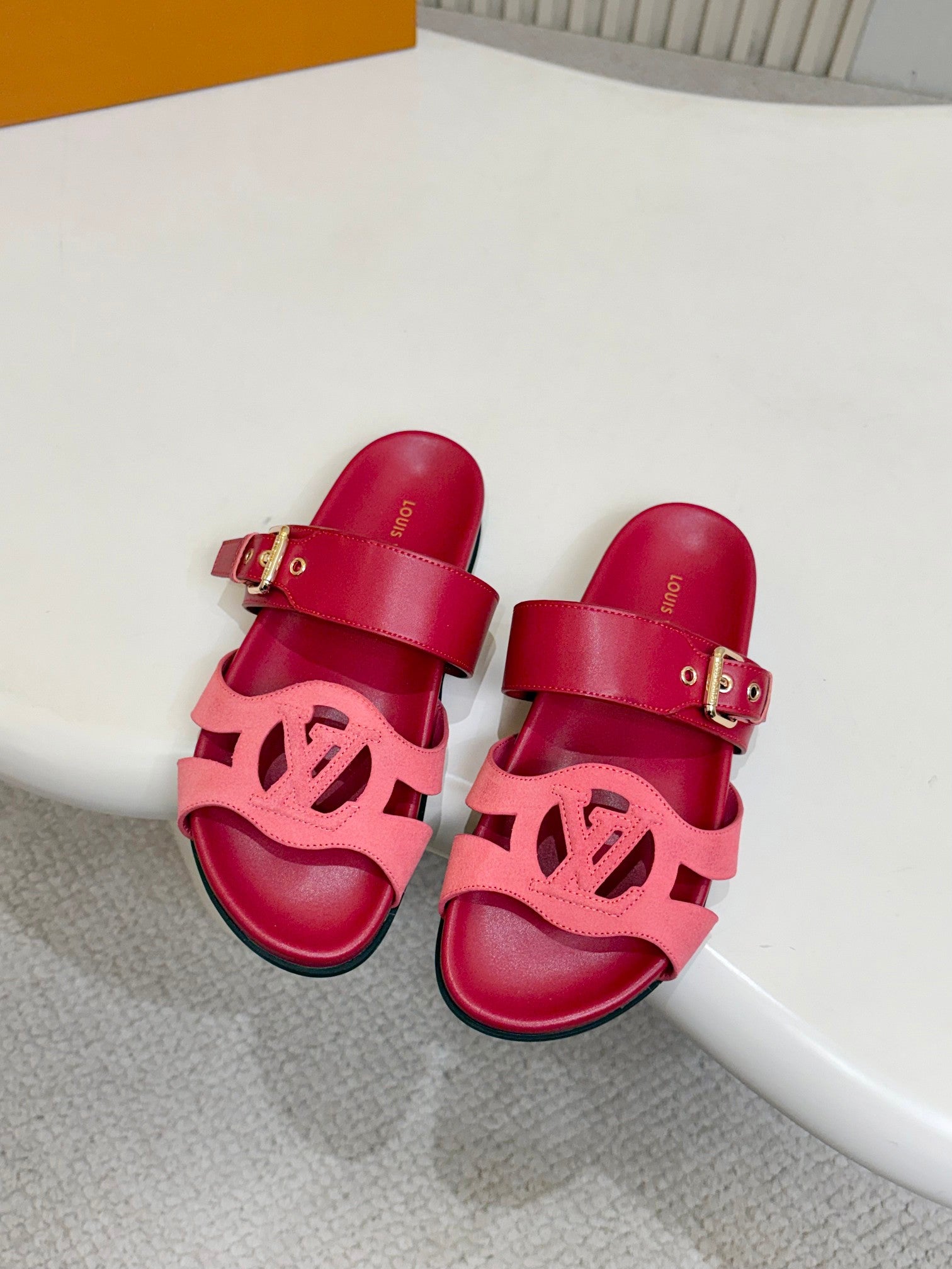 Z2R76E29 Popular high-quality leather shoes