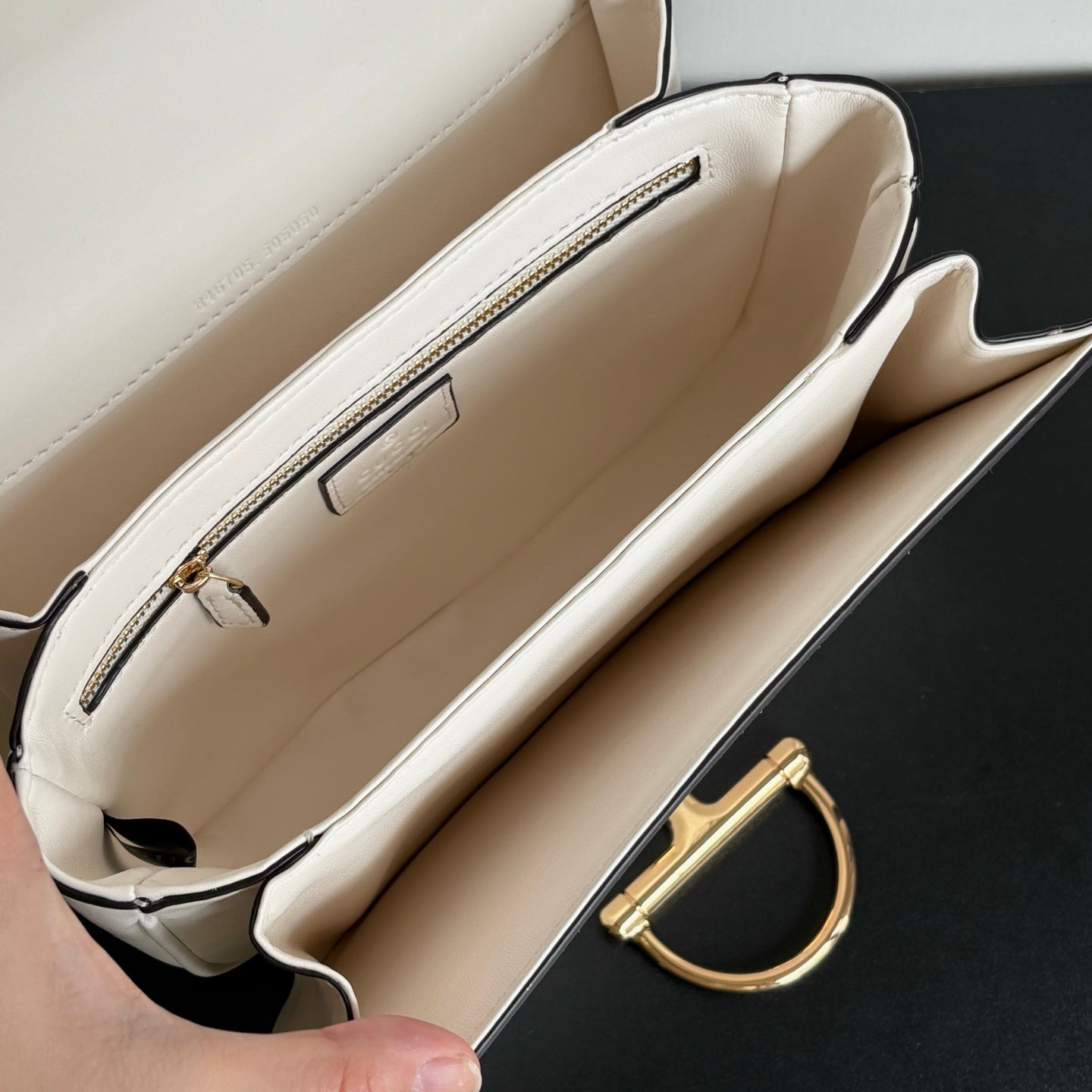 B1P36B110 Popular leather bag