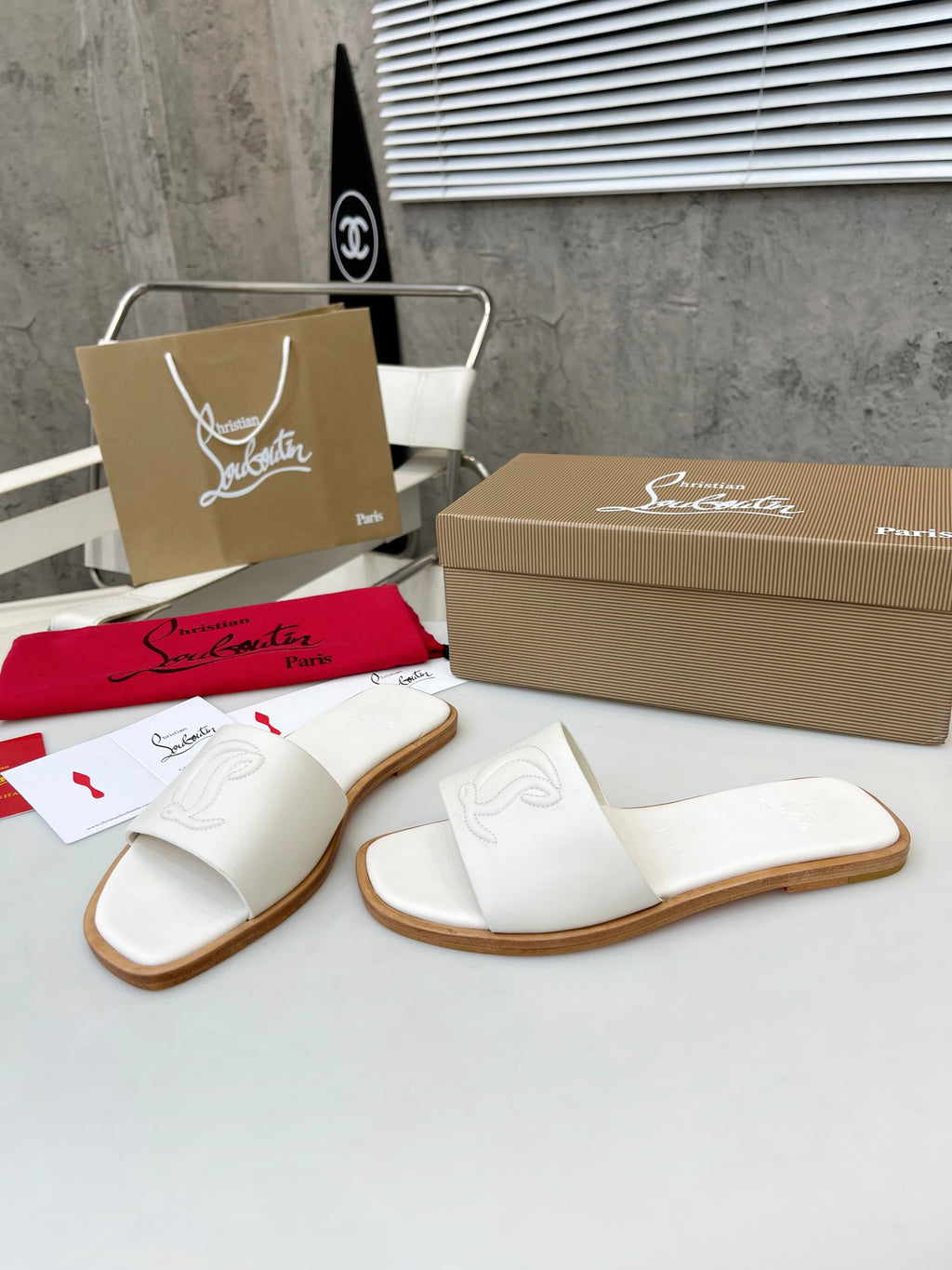 Z2XA32 Popular leather Slippers