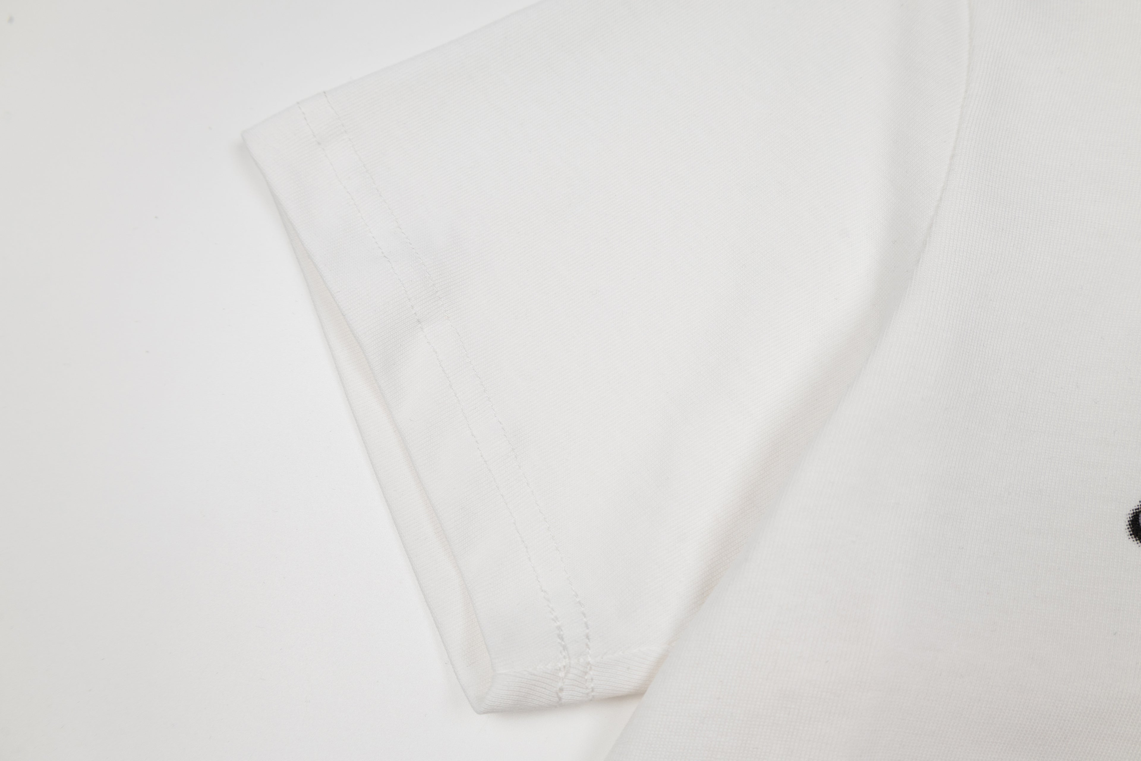 U1R76P41 Popular T-shirts