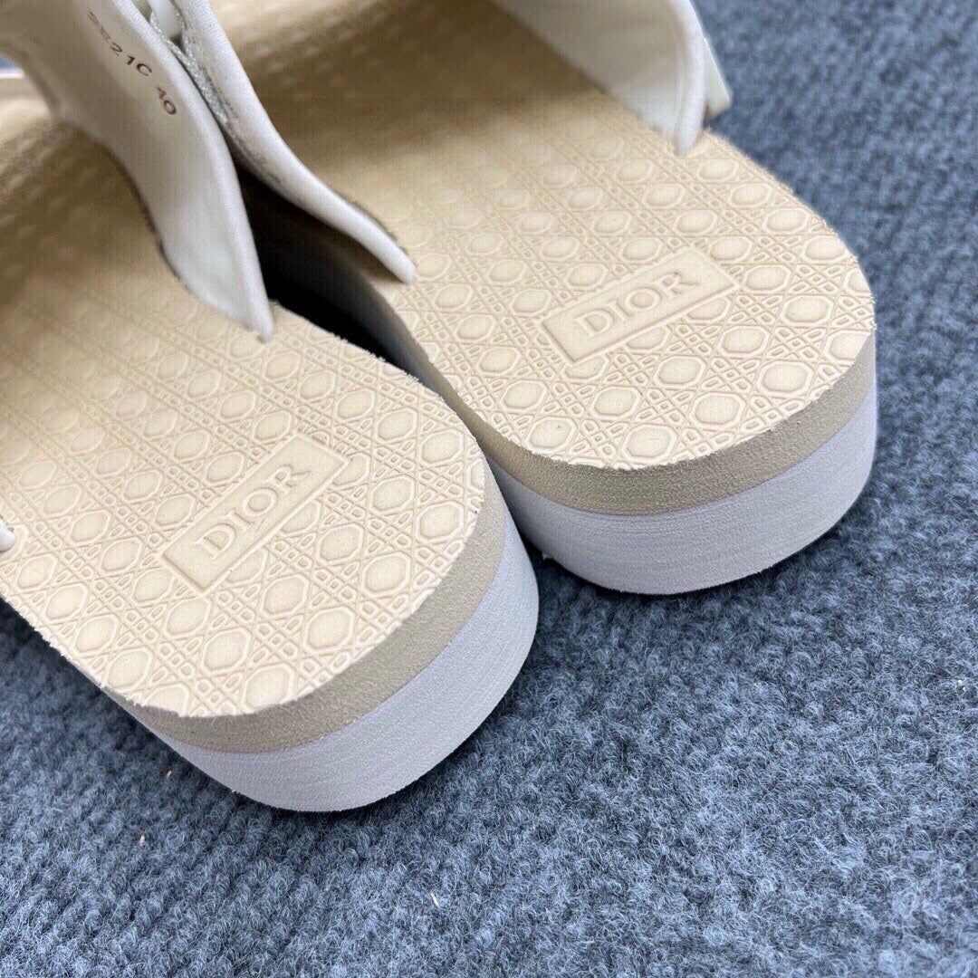 Z5Z35D305 Popular Slippers