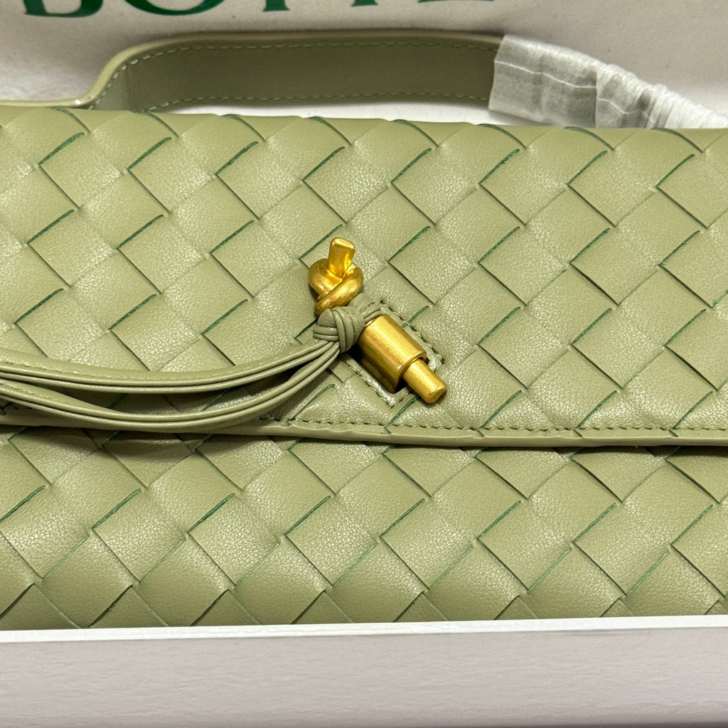 B1X44A380 Popular  leather bag 