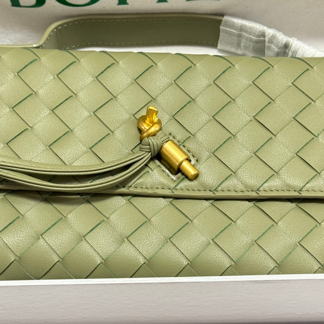 B1X44A380 Popular  leather bag 