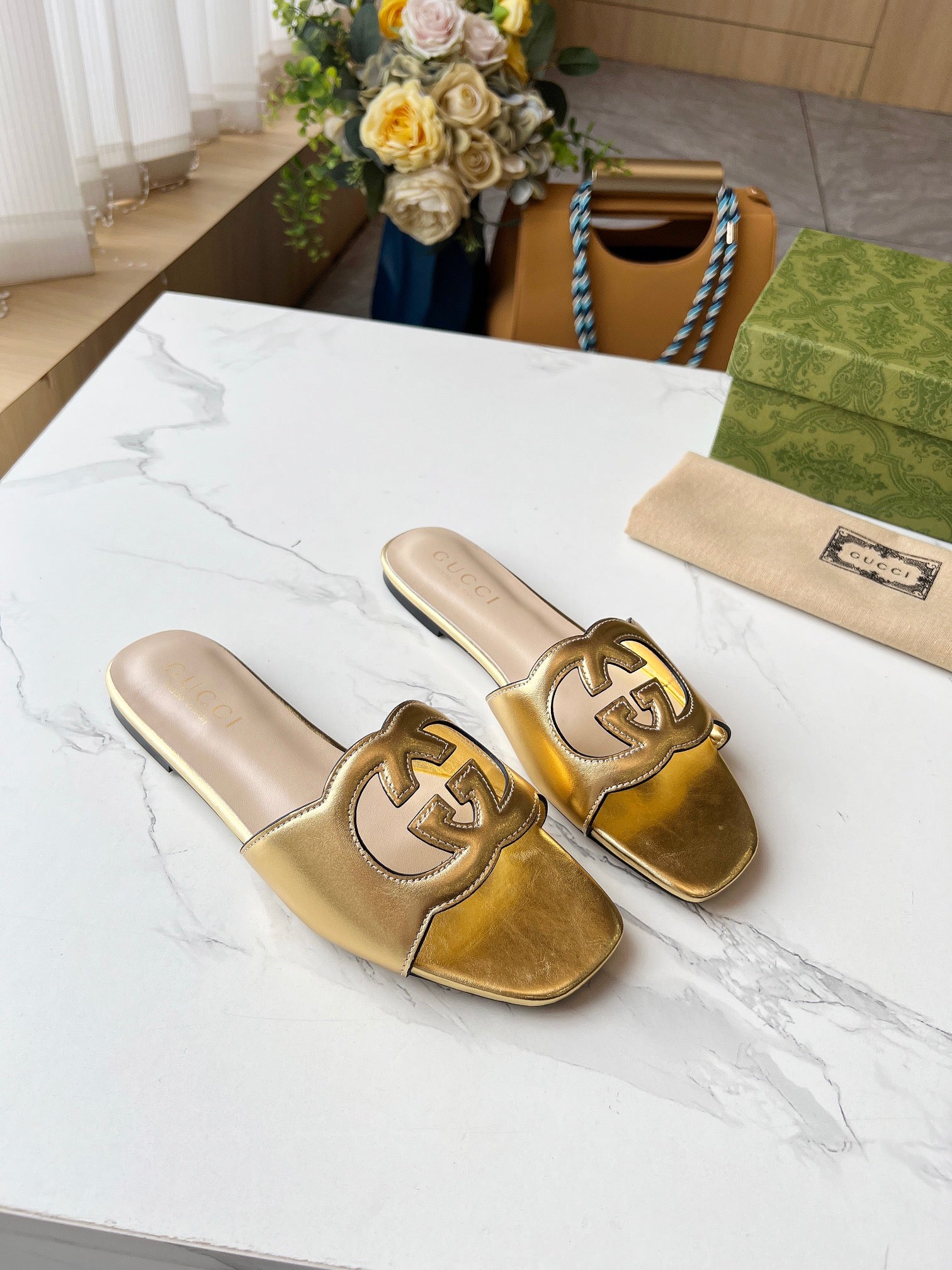 Z2X56B31 Popular high-quality leather Shoes