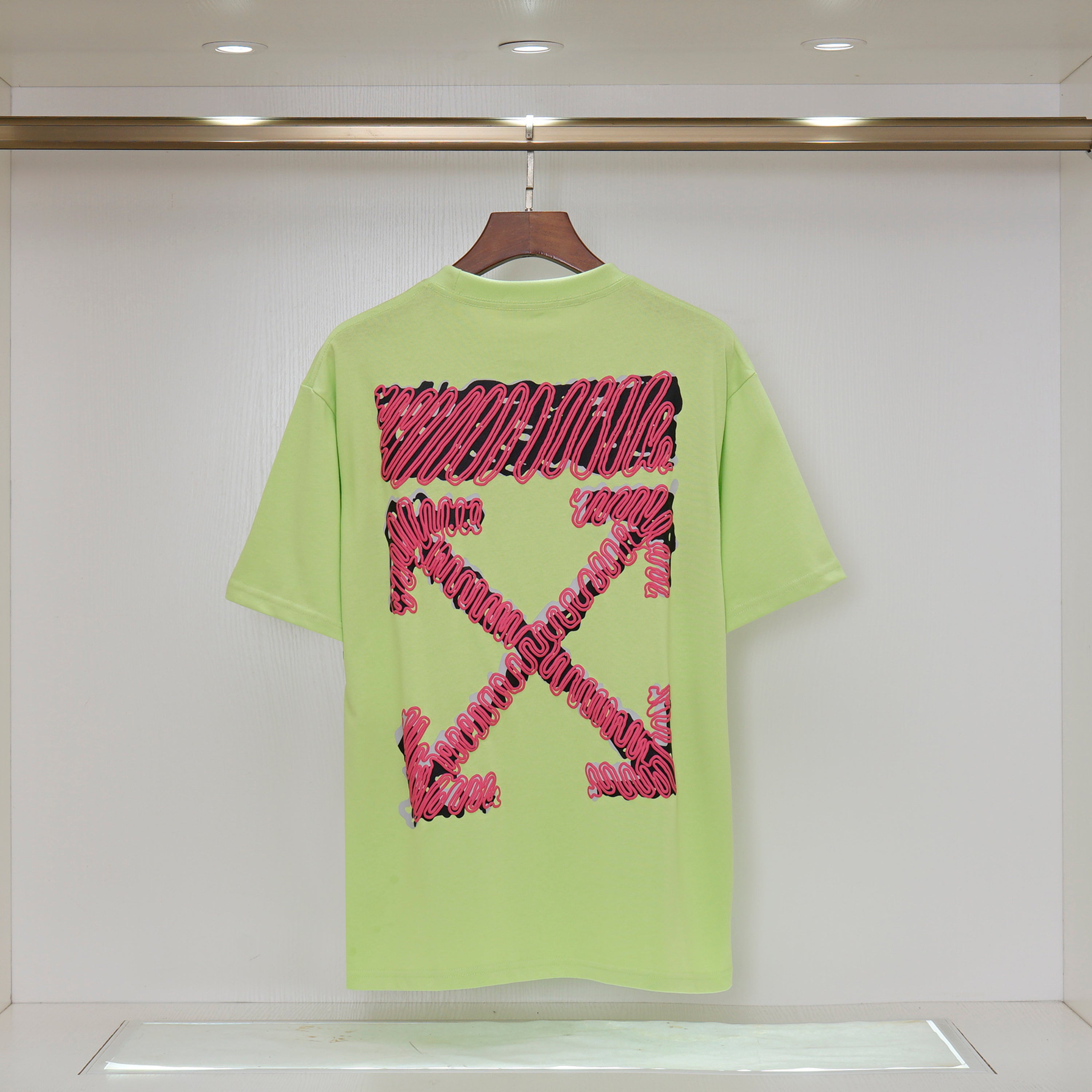 U1N65A20 Popular T-shirt