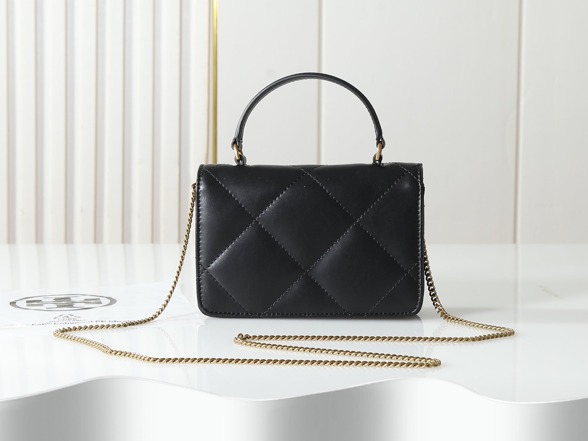 B1X56A26 Popular leather bag
