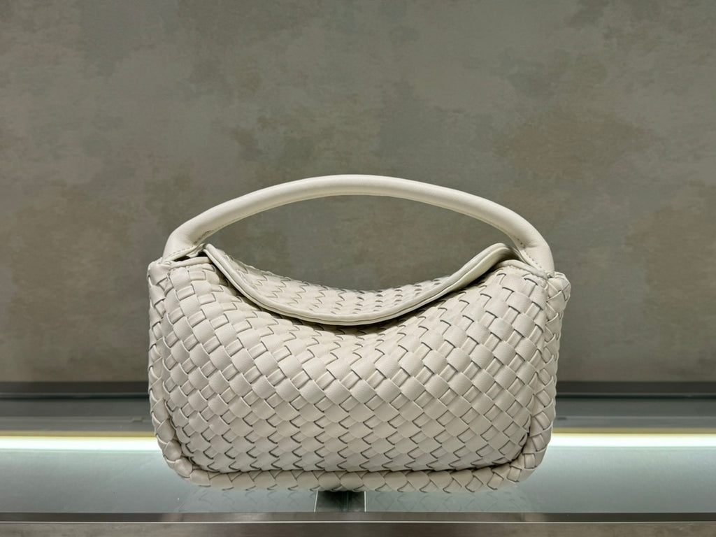 B1X104A83 Popular  leather bag