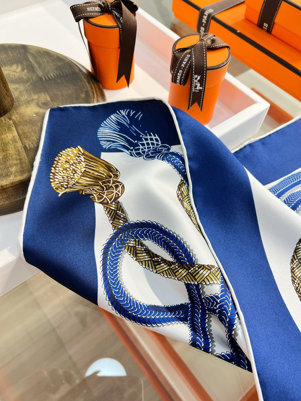 W1N46H37 Popular Silk Scarve