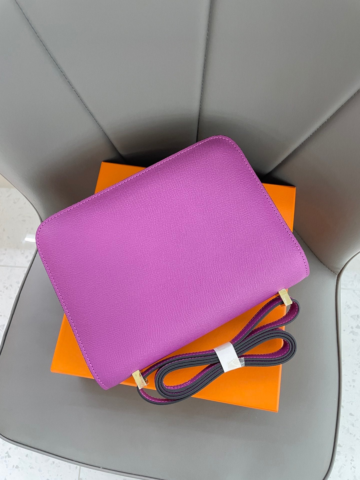 B1N55H63 Popular  leather bag