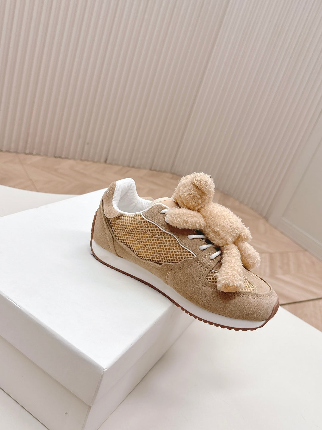 Z2Q95A140  Popular high-quality Shoes