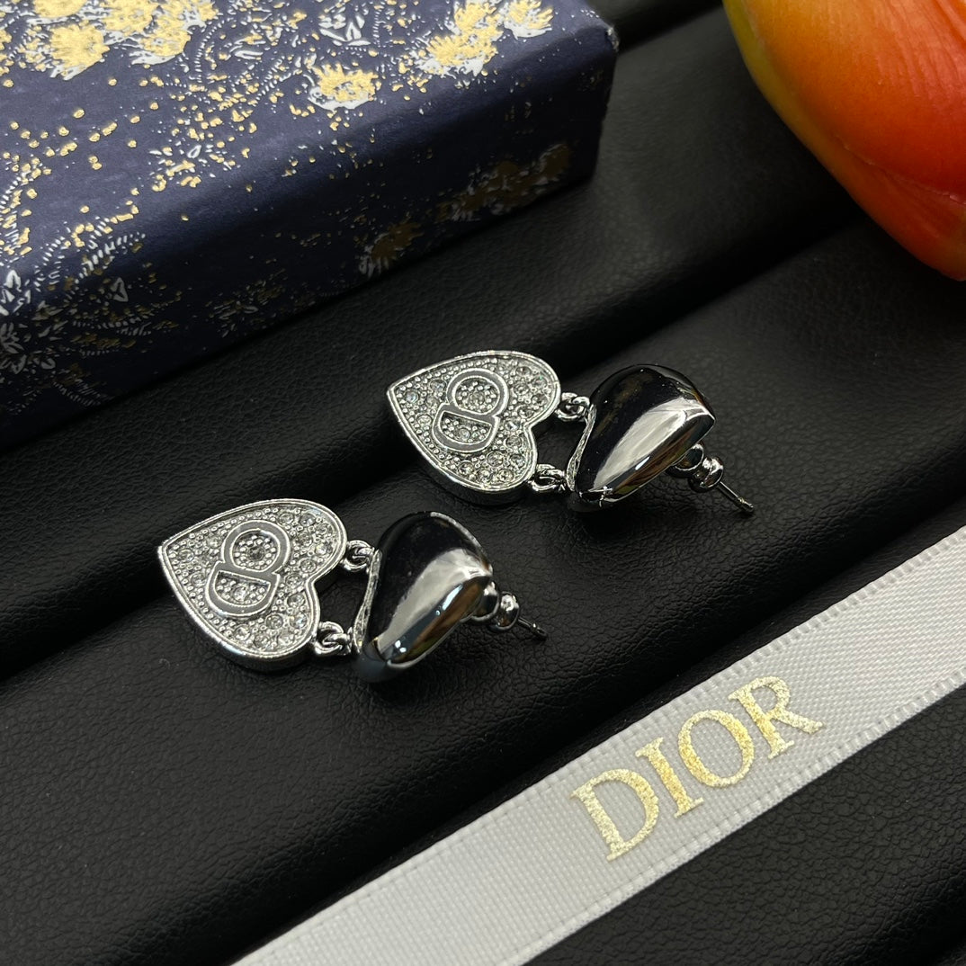 X1Z94D773E Popular Earrings