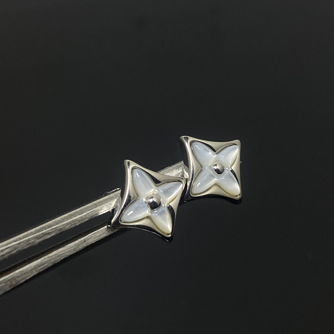 X5N76E59E Popular Earrings(mini flower)
